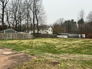 120 Bridle Path Rd in Springfield, MA - Building Photo - Building Photo