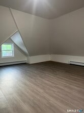 11 Strant St in Manchester, CT - Building Photo - Building Photo