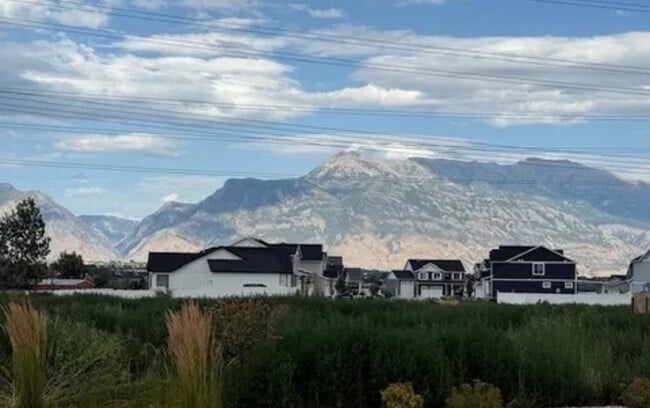882 N 3490 W in Lehi, UT - Building Photo - Building Photo