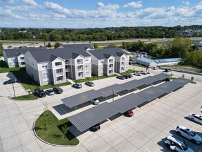 1431 Pk W Ct in Imperial, MO - Building Photo - Building Photo