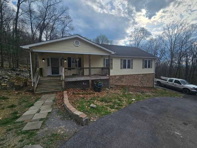 property at 852 Gray Fox Rd