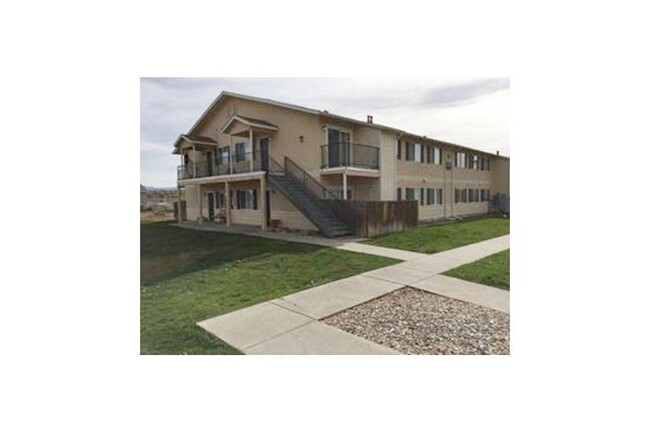 Eagles Nest Apartments in Rifle, CO - Foto de edificio - Building Photo