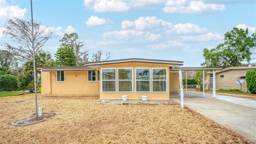 2714 Vindale Rd in Tavares, FL - Building Photo