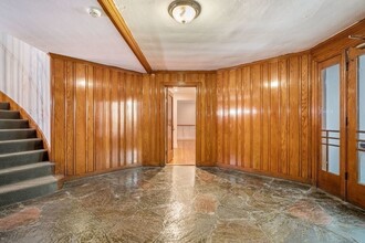 543 Centre St in Newton, MA - Building Photo - Building Photo