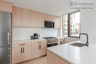 482 Kent Ave, Unit SI FL5-ID2137 in Brooklyn, NY - Building Photo - Building Photo