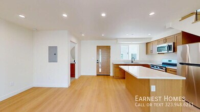 6445 Satsuma Ave in Los Angeles, CA - Building Photo - Building Photo