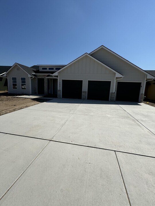 792 Trails End Ct in Goddard, KS - Building Photo