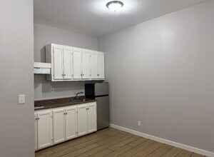 3210 N 77 Sunshine Strip, Unit 3210 Apt B in Harlingen, TX - Building Photo - Building Photo