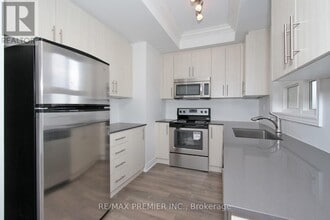 125 Kayla Crescent in Vaughan, ON - Building Photo - Building Photo