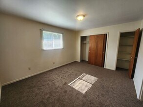 9 Glenn Aire Dr in Terre Haute, IN - Building Photo - Building Photo