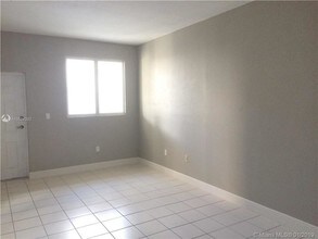 1663 SE 29th St in Homestead, FL - Building Photo - Building Photo