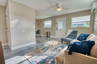 126 Mango St in Fort Myers Beach, FL - Building Photo - Building Photo