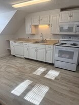 25 Jordan St in Berwick, ME - Building Photo