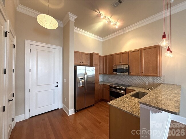 2810 Selwyn Ave in Charlotte, NC - Building Photo - Building Photo