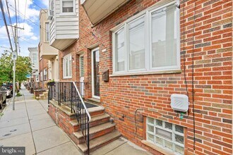 3207 Salmon St in Philadelphia, PA - Building Photo - Building Photo