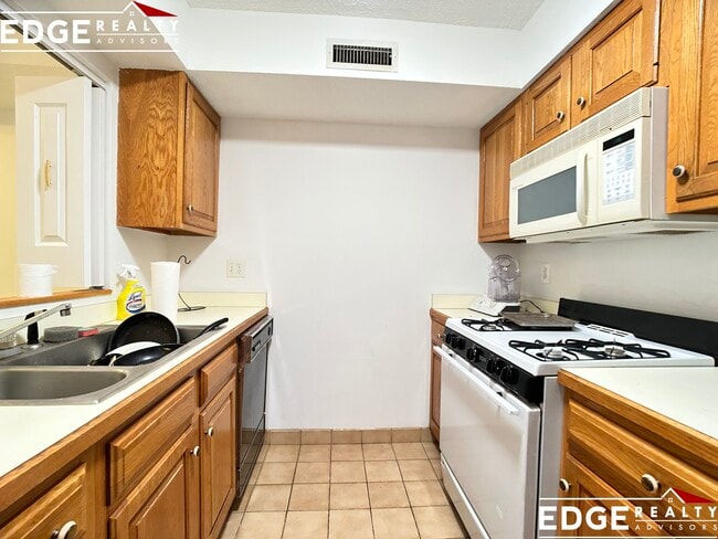 147 Kelton St, Unit 507 in Boston, MA - Building Photo - Building Photo