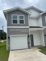 1401 Maritime Dr in Pensacola, FL - Building Photo