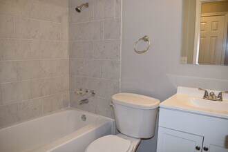 4006 E 11th St in Panama City, FL - Building Photo - Building Photo