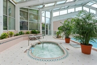 4 Martine Ave, Unit 412 in White Plains, NY - Building Photo - Building Photo