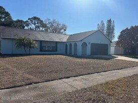 991 Hooper Ave NE in Palm Bay, FL - Building Photo