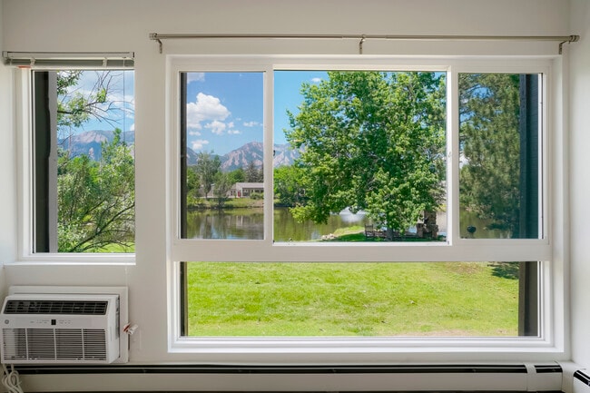 Tantra Lake in Boulder, CO - Building Photo - Building Photo