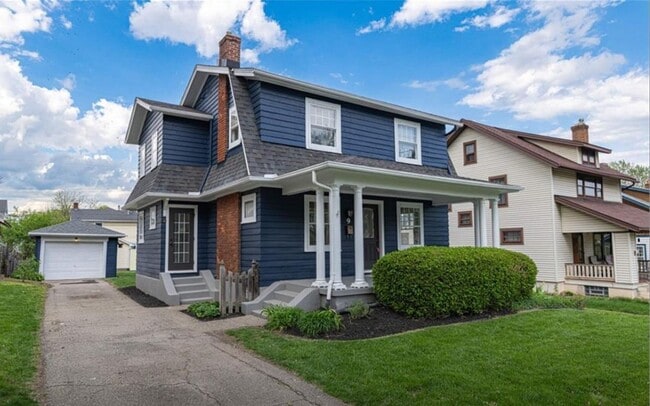 property at 9 Wiltshire Blvd