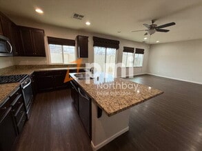 1275 Dartmouth Cir in Dixon, CA - Building Photo - Building Photo