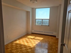 The Horizon Apartments in Mississauga, ON - Building Photo - Building Photo