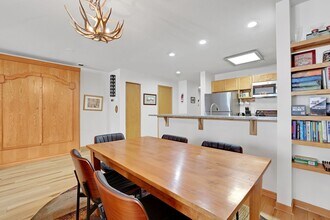 22864 US-6 in Dillon, CO - Foto de edificio - Building Photo