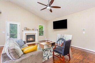 7862 Waggoner Trace Dr in Columbus, OH - Building Photo - Building Photo