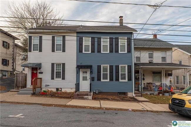 343 Broad St in Emmaus, PA - Building Photo - Building Photo