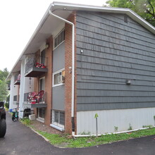 1027 Highland St in Syracuse, NY - Building Photo - Building Photo