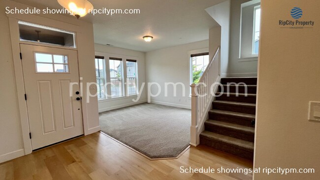 3928 SE 77th Ave in Hillsboro, OR - Building Photo - Building Photo