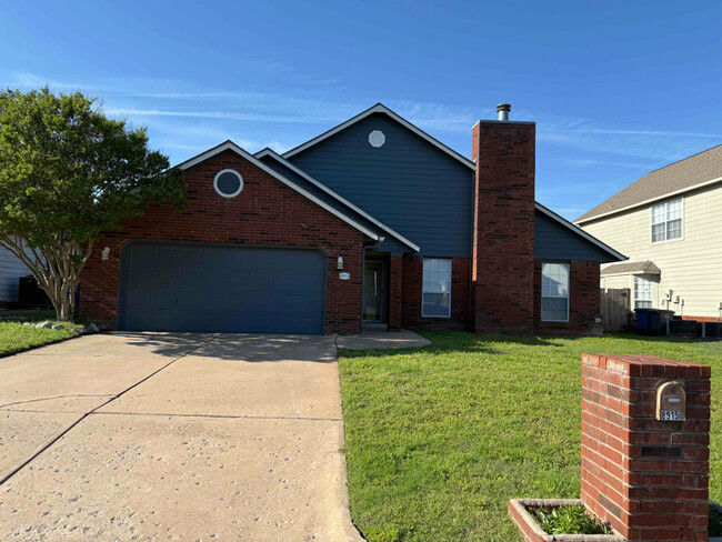 property at 8915 E 95th Pl