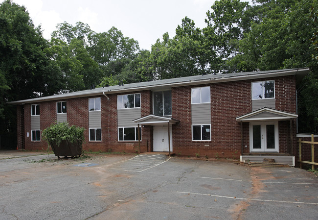 1177 SW Lucile Ave in Atlanta, GA - Building Photo - Building Photo