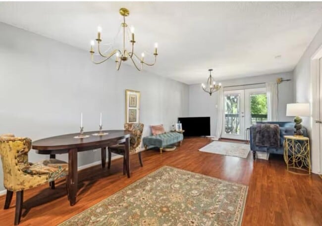 property at 1516 Bay Area Blvd