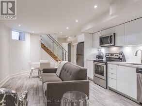 20 St Annes Rd in Toronto, ON - Building Photo - Building Photo