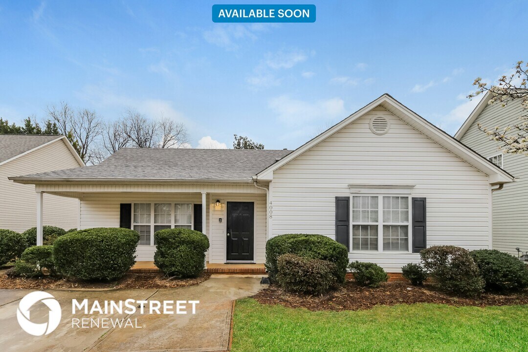 4008 Cocklereece Dr in Greensboro, NC - Building Photo