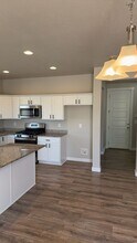 927 Wahlen Way in Harrisville, UT - Building Photo - Building Photo