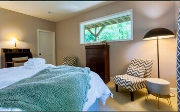 109 Blackberry Ln in Fairview, NC - Building Photo - Building Photo
