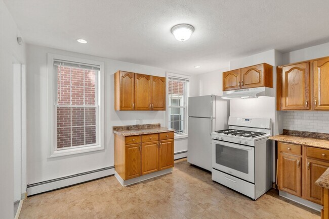 54 I St, Unit 1 in Boston, MA - Building Photo - Building Photo