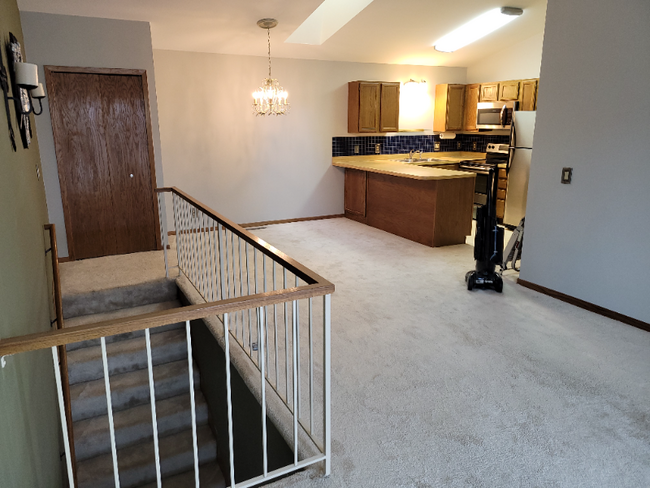 766 Parkside Dr in Vadnais Heights, MN - Building Photo - Building Photo