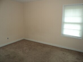 3916 Donna St in Fayetteville, NC - Building Photo - Building Photo