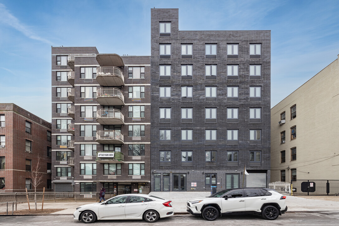 8918 150th St in Jamaica, NY - Building Photo