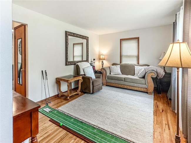 25 Van Buren Ave S in Hopkins, MN - Building Photo - Building Photo