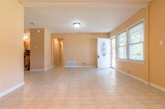 2515 Greenhurst Dr in Farmers Branch, TX - Building Photo - Building Photo