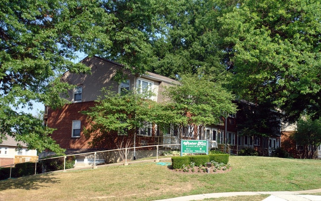 Winter Hill Apartments in Falls Church, VA - Building Photo - Building Photo