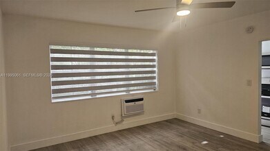 1616 Michigan Ave in Miami Beach, FL - Building Photo - Building Photo