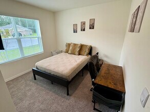 373 Hickory Crse Trl in Ocala, FL - Foto de edificio - Building Photo