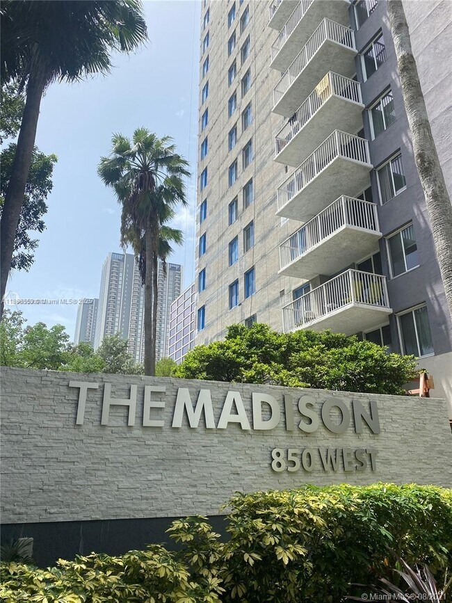 property at 800 N Miami Ave